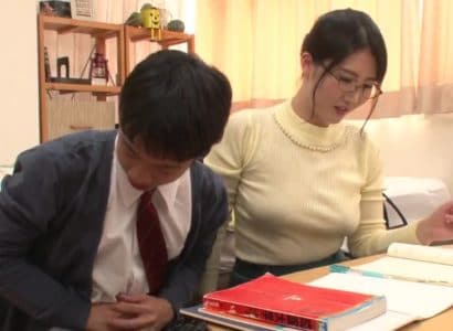 nhung-co-gia-su-vu-to-khong-thich-mac-ao-nguc